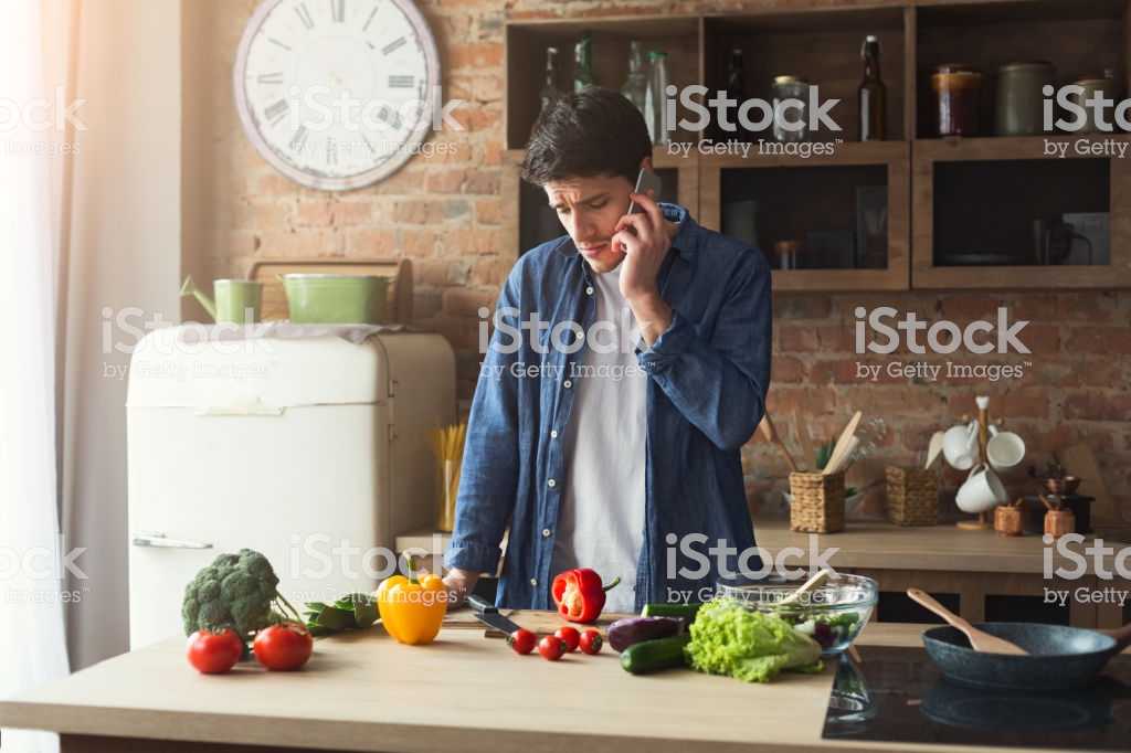 Dumb guy on the phone